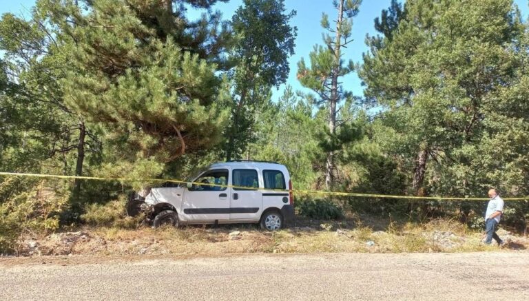 bursada olumlu kaza yasli cift ayni kazada hayatlarini kaybetti 73LIWRVf