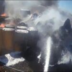 diyarbakirda depo yangini tonlarca malzeme yandi 6Ft3khGu