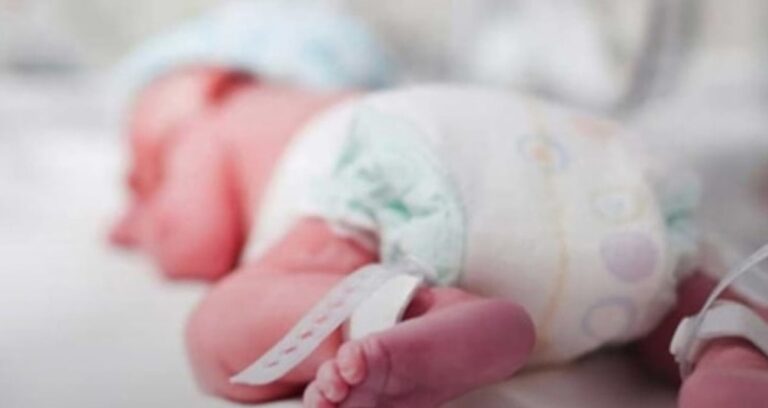 eski saglik bakaninin hastanesi yenidogan skandalinda suclu bulundu d5KqAmIq