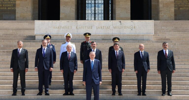 kritik gun yarin yuksek askeri sura toplaniyor wnTxYSwf