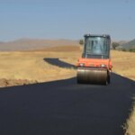 musta kirsal yollara asfalt calismasi zOa8e85q