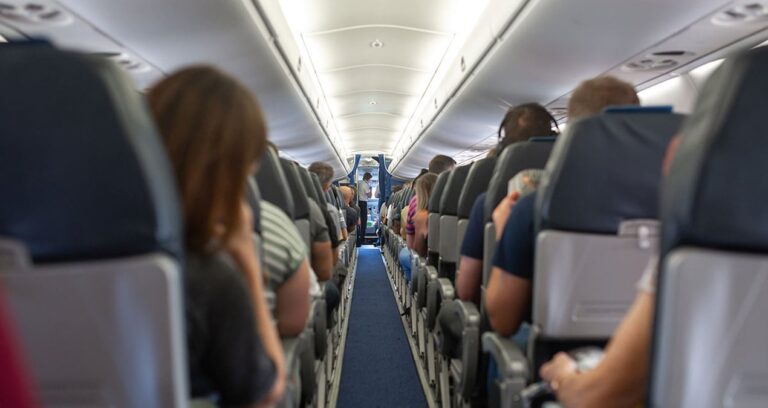 ucmaktan korkan 40 yillik hostes tazminat alacak J6daYXTs