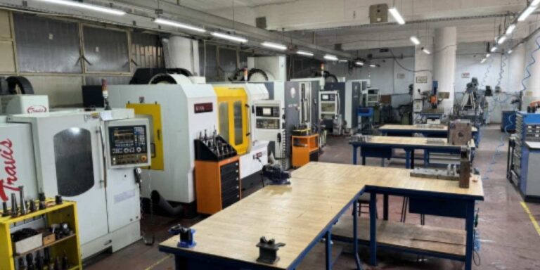 zorlasan ekonomik kosullar dedi 150 isciyi isten cikardi IjfaztHj