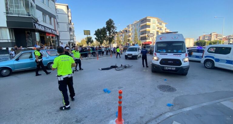 corumda tir carpan cocuk hayatini kaybetti tE7sJDwb