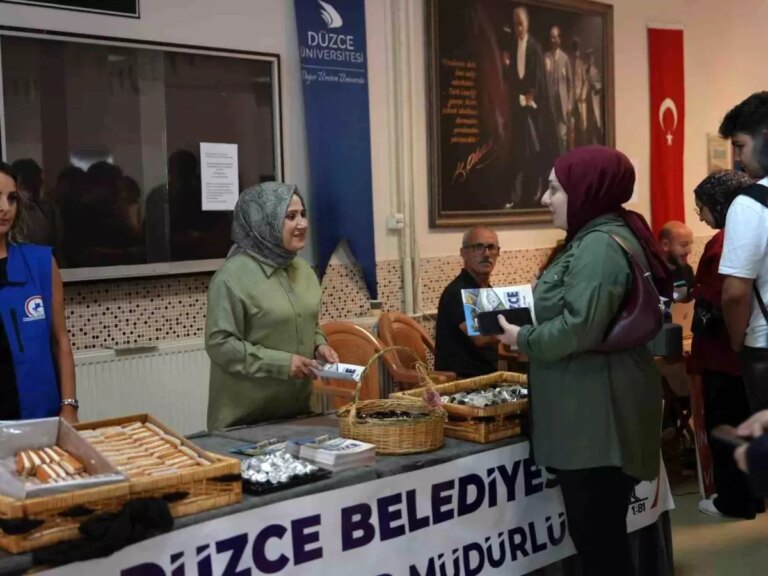 duzce belediyesinden ogrencilere sicak karsilama bkeX2yx8