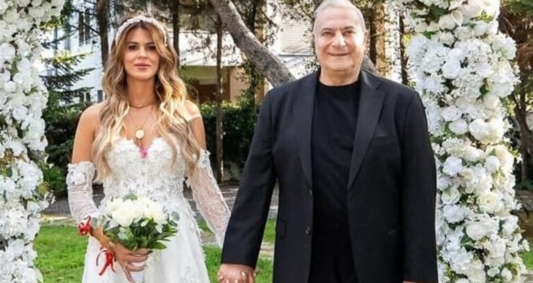 mecliste gazze gorusulurken akpli vekilin gundemi mehmet alinin dugunu OEI4WLiN