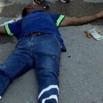 sokaga cop atip tepki gosteren temizlik iscisini dovduler etxD7wsp