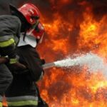 yangin 3 evi kullanilmaz hale getirdi NdnJWLDK