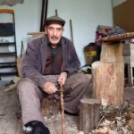 79 yasindaki adamin tahta ile hayat mucadelesi aZw3ljT5.jpg