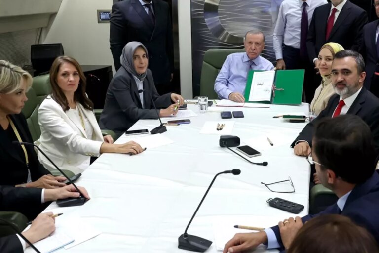 cumhurbaskani erdogan tek cozum 1967 sinirlariyla filistin RPGq4IDe.jpg