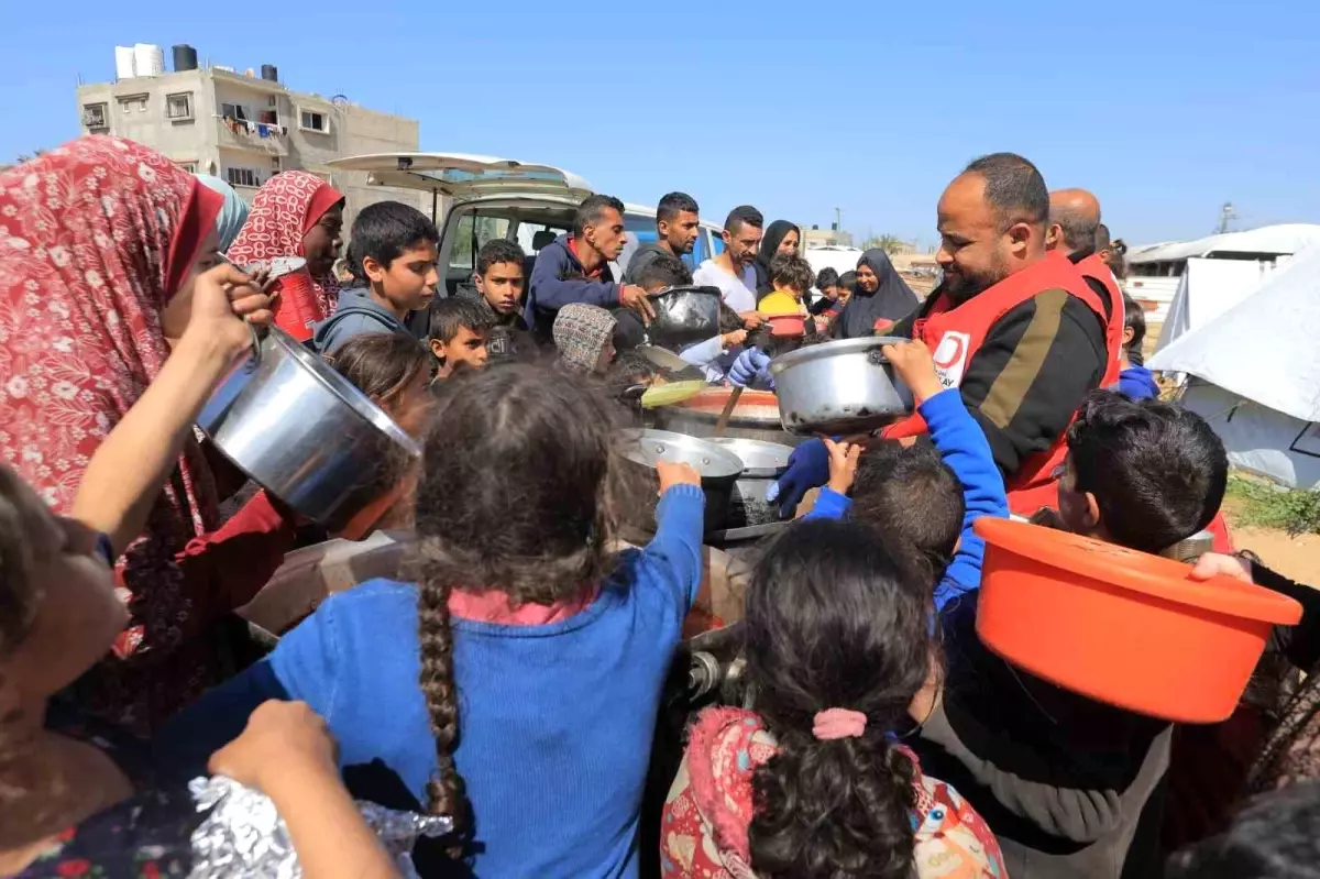 turk kizilay gazzedeki insani durum icin acil ateskes cagrisi yrIDnZaR