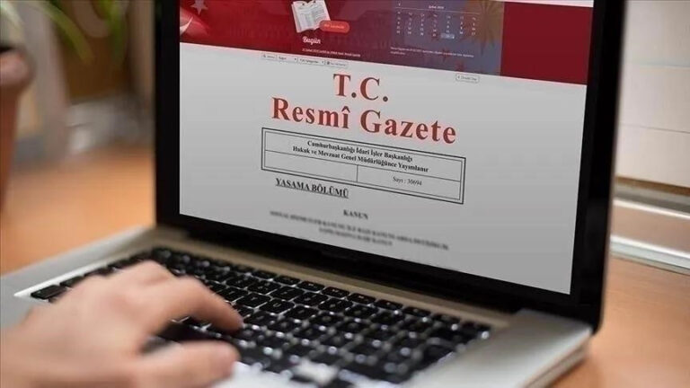 bugun-resmi-gazete-kararlari-18-kasim-2025-ticaret-bakanligi-60-ticaret-uzman-yardimcisi-alimi-ilani-yayinlandi-resmi-gazete-atamalari-ve-kararlari-neler-uWIgIqOL.jpg