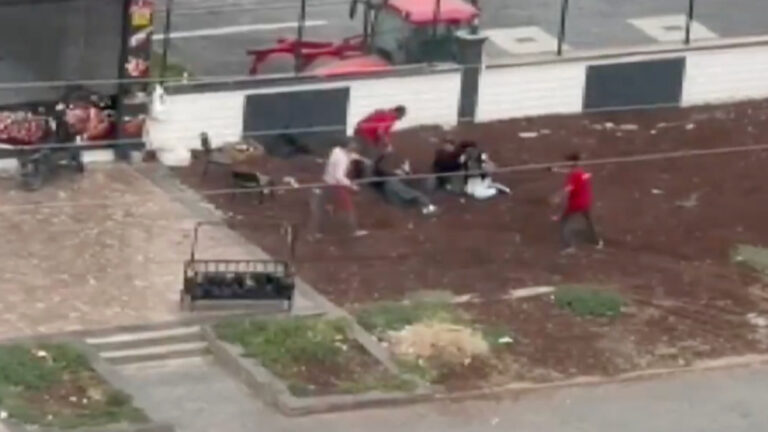 diyarbakirdaki kanli kavganin goruntuleri QYDu8NWV.jpg