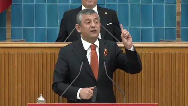 ozgur ozel grup toplantisinda konusuyor andolsun ki yeniden yargilanacaklar xPCT2W1R.jpg