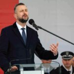 polonyada 400 bin kisiye askeri egitim verilecek kamNZquH.jpg