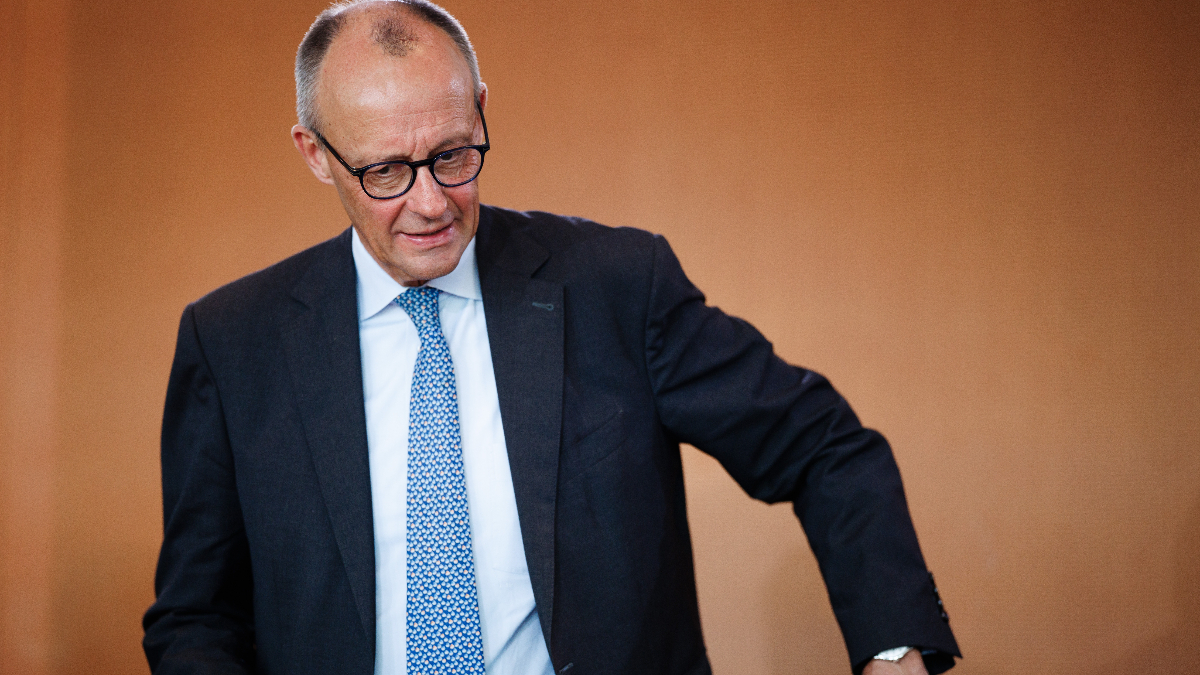 suriye devlet baskani ahmed sara basbakan merz tarafindan almanyaya davet edildi uqafut43.jpg