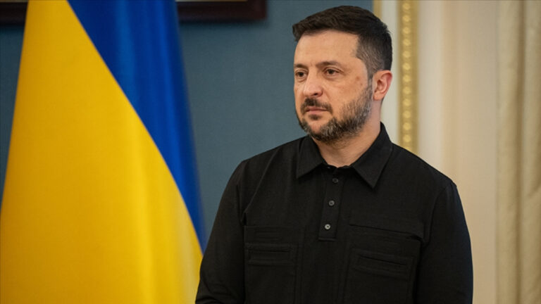 vladimir-zelensky-heyetimiz-abd-almanya-fransa-ve-ingiltere-temsilcileriyle-gorusecek-i9E5KKLW.jpg