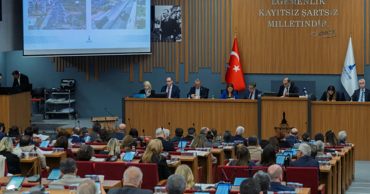 izmir-bucadaki-riskli-yapilar-icin-tahliye-ve-destek-paketi-buyuksehir-meclisinde-ibpKOGEO.webp
