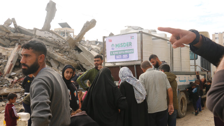 misder-ile-filistin-ve-afrikada-guvenilir-insani-yardim-calismalari-Jv33DqXV.jpg
