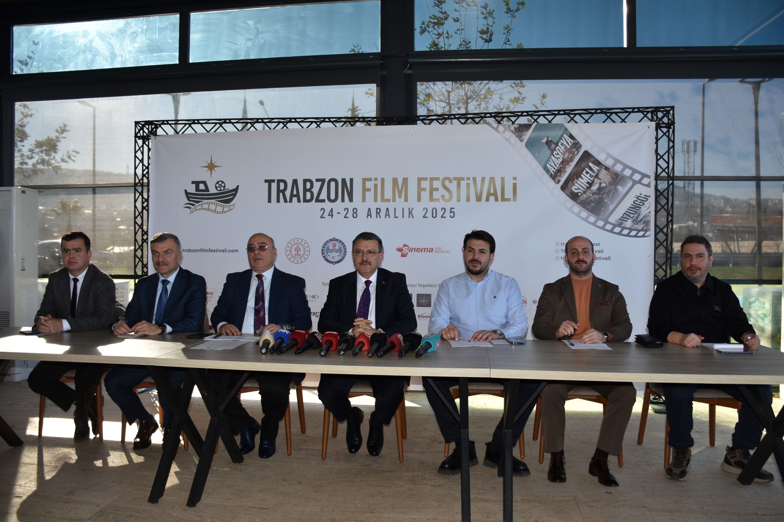 trabzon-film-festivaline-geri-sayim-filmler-altin-taka-odulu-icin-yarisacak-XTyJhE2p.jpg
