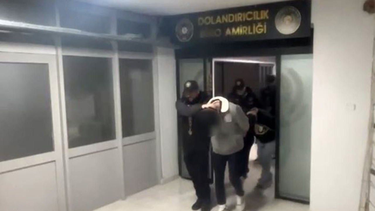 izmirde-15-milyonluk-sahte-uzlastirmaci-vurgunu-15-tutuklama-S4W48OqU.jpg